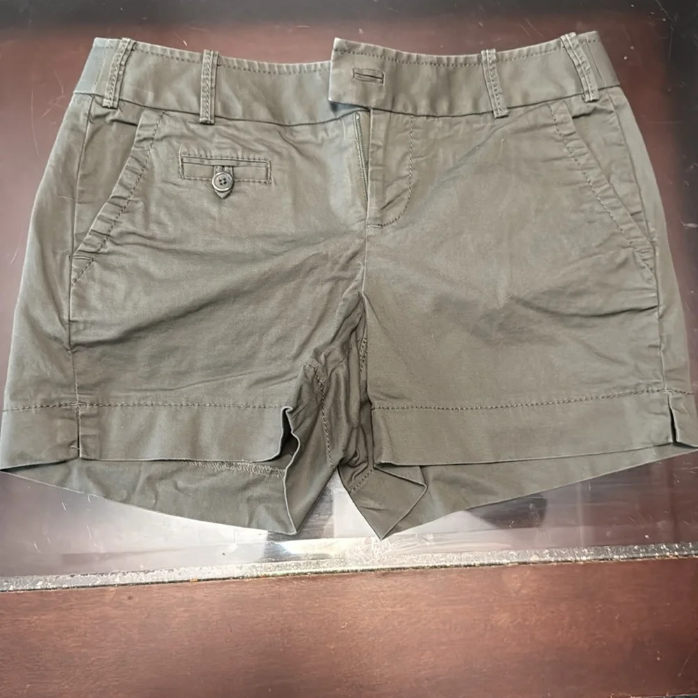 Banana Republic Black and grey Martin shorts size 0 - Picture 2 of 5